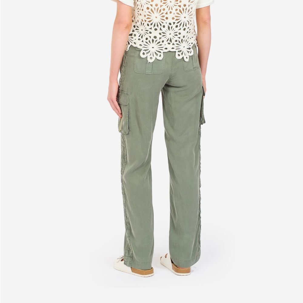 Le Superbe Santa Cruz Relaxed Cargo Pants NWT Size 6 - Picture 9 of 11